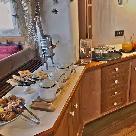 イン Rifugio Monti Pallidi