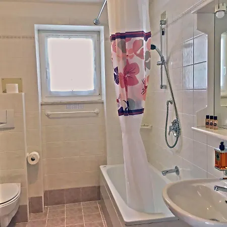 イン Rifugio Monti Pallidi 2*