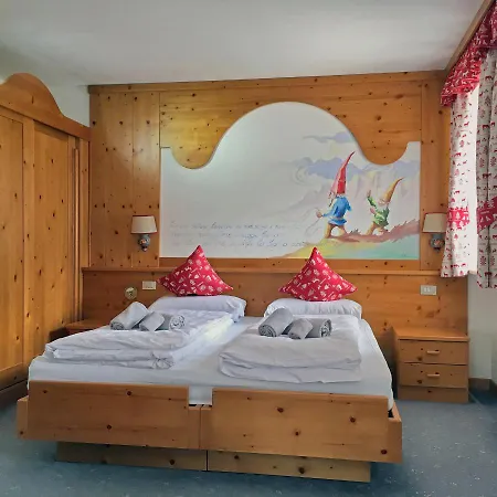 Inn Rifugio Monti Pallidi 2*