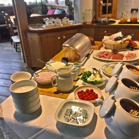 イン Rifugio Monti Pallidi 2*