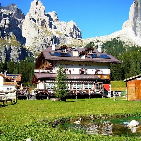 Herberg Rifugio Monti Pallidi Canazei