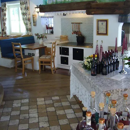 Rifugio Monti Pallidi イン カナツェーイ