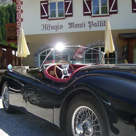 イン Rifugio Monti Pallidi 2*