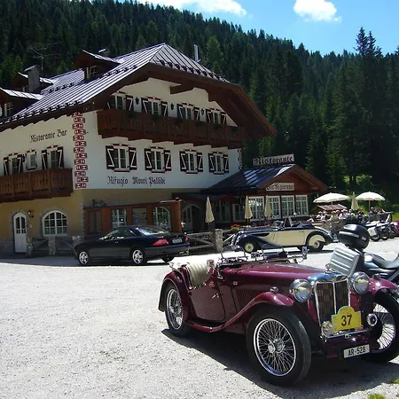 宾馆 瑞福吉奥蒙蒂帕里蒂宾馆 2*