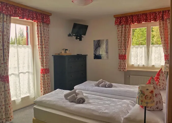 Kro Rifugio Monti Pallidi 2*